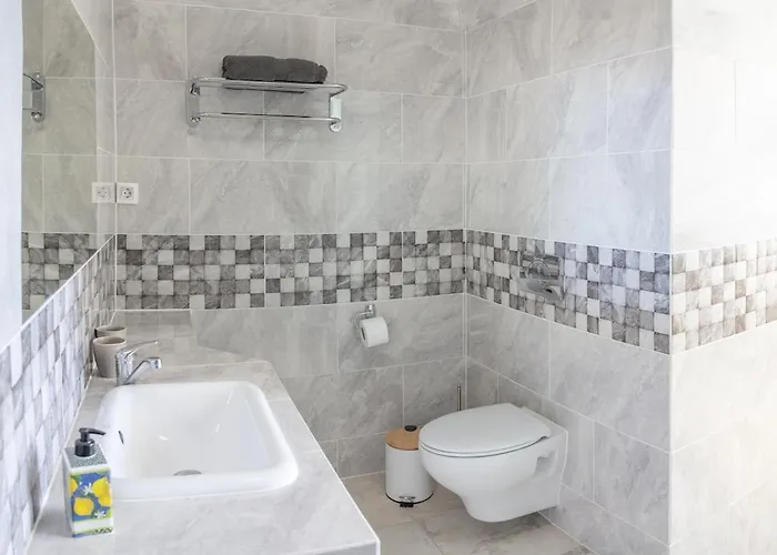 Serene With Stunning Sea Views - 1 Bedroom & Plunge Pool * Vragkaniotika